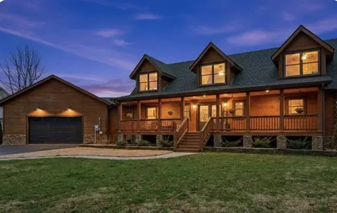 530 Parkway Rd, Tullahoma, TN 37388