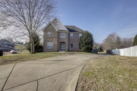 5007 Caira Ct, Pleasant View, TN 37146