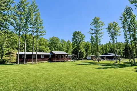 664 Russ Valley Rd, Lobelville, TN 37097