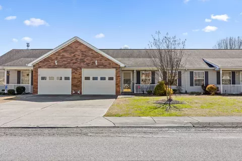 74 Flagstone Dr, Rossville, GA 30741