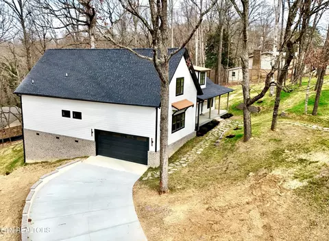 7600 Gynevere Dr, Knoxville, TN 37931