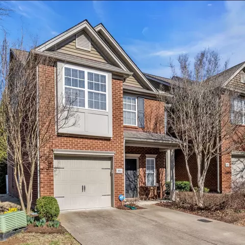 1011 Ashmore Dr, Nashville, TN 37211