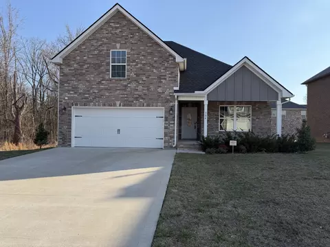 304 Bluebell Dr, Clarksville, TN 37043