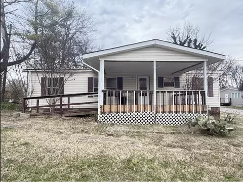 542 W Eastland St, Gallatin, TN 37066