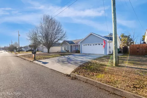 7712 Ralph Youmans Rd, Corryton, TN 37721