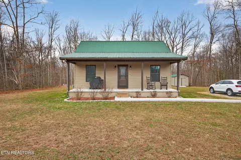 4066 Cumberland Lakes Dr, Monterey, TN 38574
