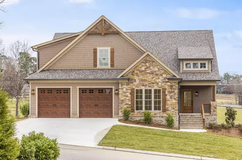 202 Goose Creek Cir, Soddy Daisy, TN 37379