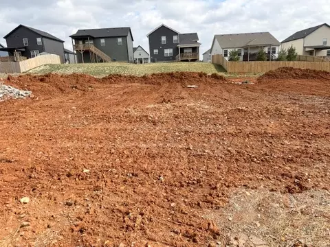 364 Cardinal Crk, Clarksville, TN 37040