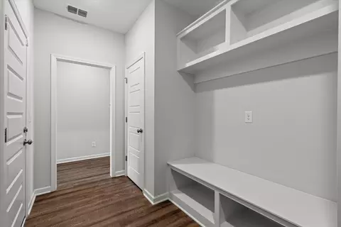 Entry Way - 26 Mimosa Dr, Decherd, TN 37324 photo 6 of 13