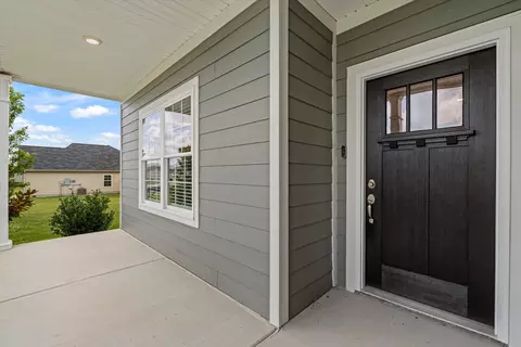 Exterior - 26 Mimosa Dr, Decherd, TN 37324 photo 3 of 9
