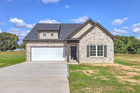 41 Bartow St, Decherd, TN 37324