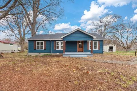 28 Mount Orange Rd, Trenton, TN 38382