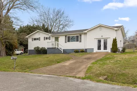 45 Virginia Ave, Rossville, GA 30741