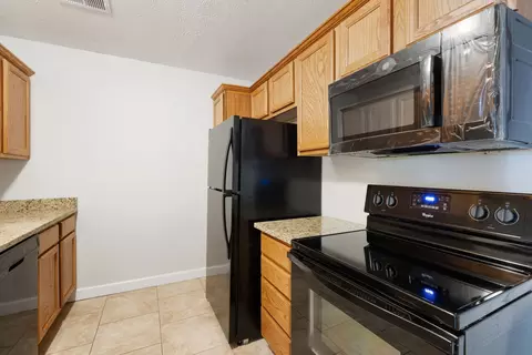 Kitchen - 1446 E Cedar Ln, Madison, TN 37115 photo 3 of 3