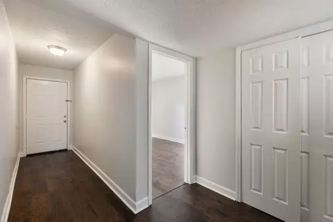 Entry Way - 1446 E Cedar Ln, Madison, TN 37115 photo 2 of 2