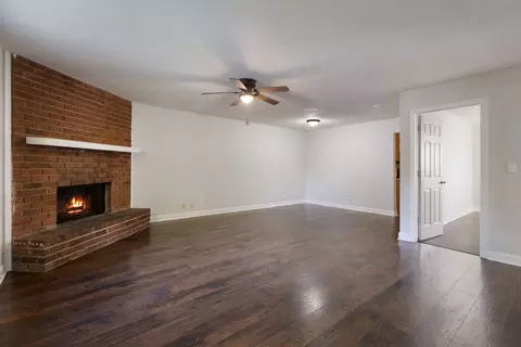 Living - 1446 E Cedar Ln, Madison, TN 37115 photo 3 of 6