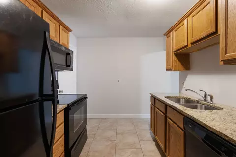 Kitchen - 1446 E Cedar Ln, Madison, TN 37115 photo 2 of 3