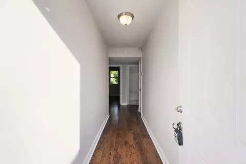 Entry Way - 1446 E Cedar Ln, Madison, TN 37115 photo 1 of 2