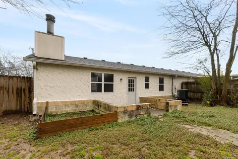 Exterior - 1446 E Cedar Ln, Madison, TN 37115 photo 6 of 8