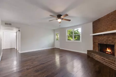 Living - 1446 E Cedar Ln, Madison, TN 37115 photo 5 of 6
