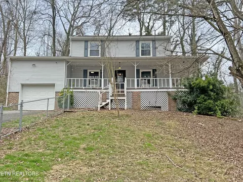 2041 NW Valley Hills Ln, Cleveland, TN 37311