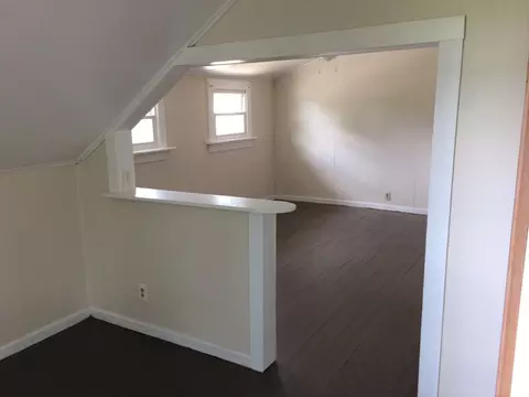 Living - 301 Bennett St, Decherd, TN 37324 photo 10 of 10