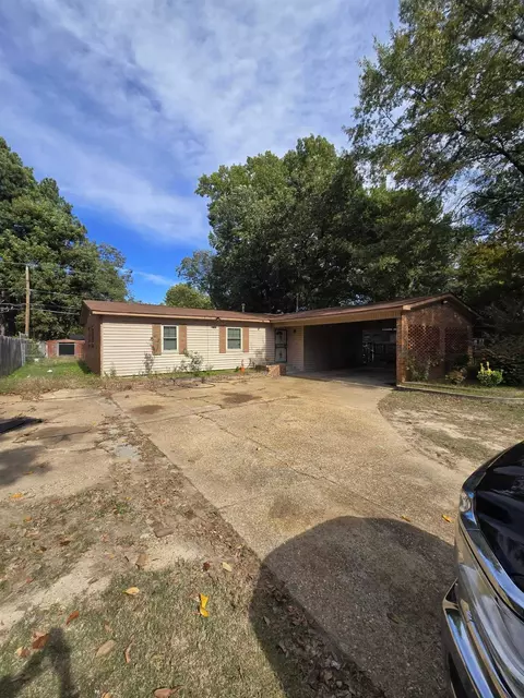 4898 Knight Arnold Rd, Memphis, TN 38118
