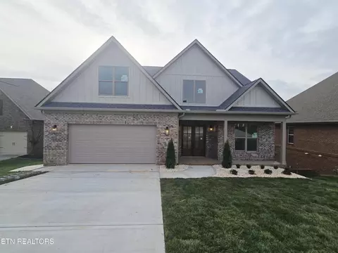 455 Maclaren Way, Lenoir City, TN 37772