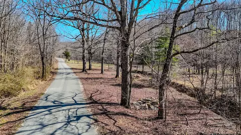 375 Roanoke Creek Rd, Collinwood, TN 38450