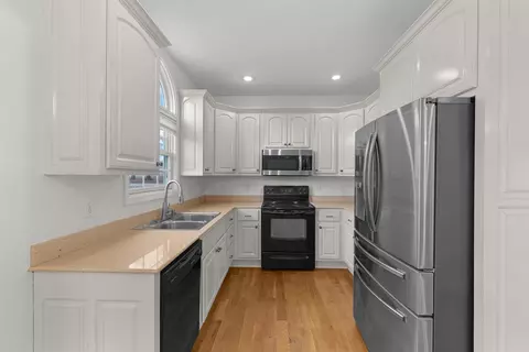 Kitchen - 140 Bogey Loop, Counce, TN 38326 photo 2 of 2