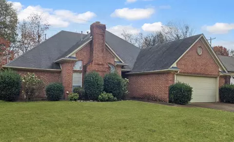 5598 Bordeaux Cir, Memphis, TN 38125