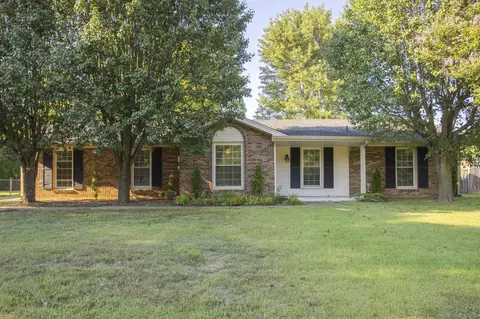 113 Woodyside Dr, Hendersonville, TN 37075