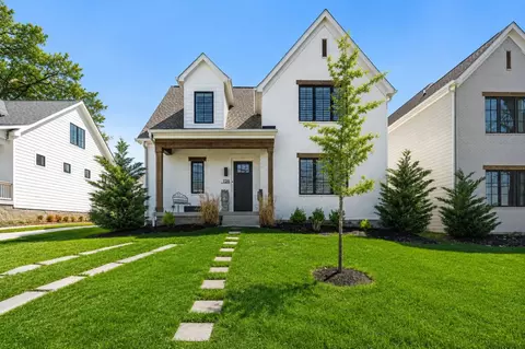 128 37th Ave N, Nashville, TN 37209