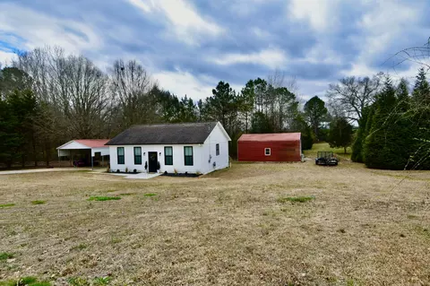 Exterior - 412 Eells St, Loretto, TN 38469 photo 2 of 6