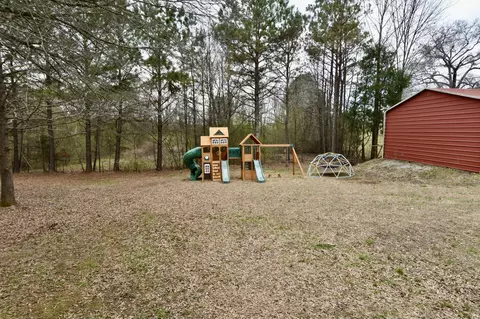 Exterior - 412 Eells St, Loretto, TN 38469 photo 5 of 6