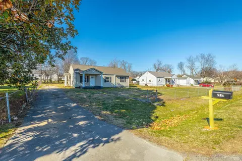 2115 Riverside Dr, Chattanooga, TN 37406