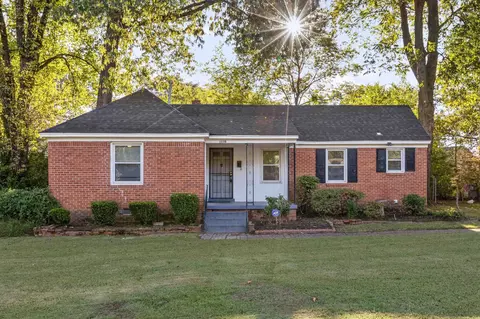 1110 Robin Hood Ln, Memphis, TN 38111