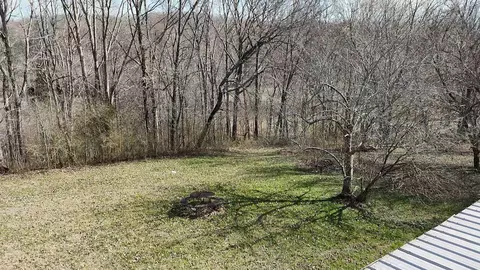 Exterior - 210 Donegan Crossing Rd, Dickson, TN 37055 photo 5 of 6