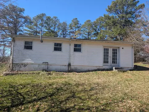 Exterior - 210 Donegan Crossing Rd, Dickson, TN 37055 photo 2 of 6