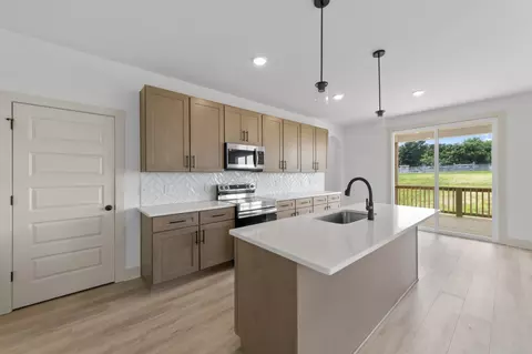 4706 Rock House Rd, Portland, TN 37148