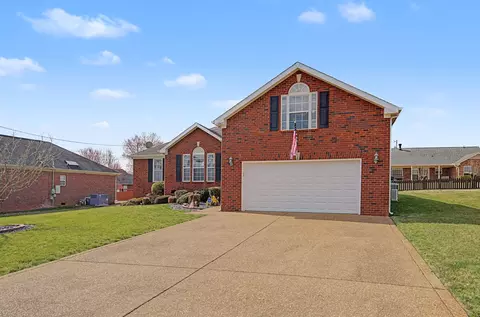 2907 Iona Dr, Smyrna, TN 37167