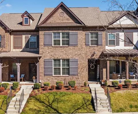 233 Claremont Ct, Gallatin, TN 37066