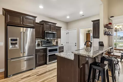 Kitchen - 205 Amazonway Rdg, Murfreesboro, TN 37130 photo 1 of 2