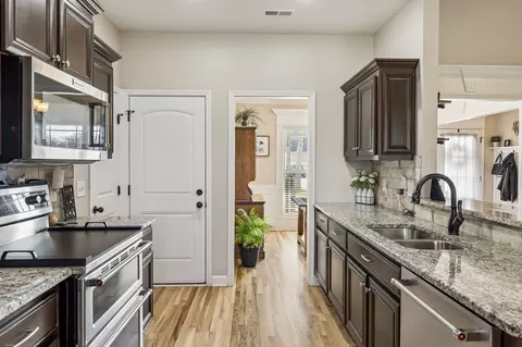 Entry Way - 205 Amazonway Rdg, Murfreesboro, TN 37130 photo 5 of 7