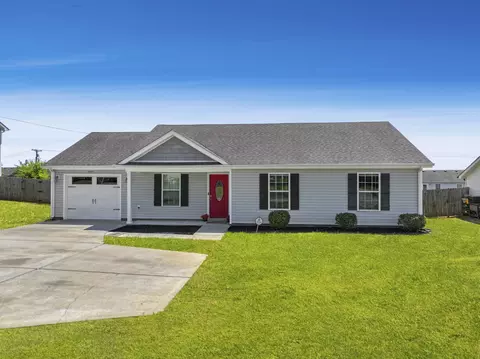 949 Hugh Hunter Rd, Oak Grove, KY 42262