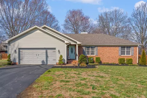 1407 Oak Tree Ct, Hopkinsville, KY 42240