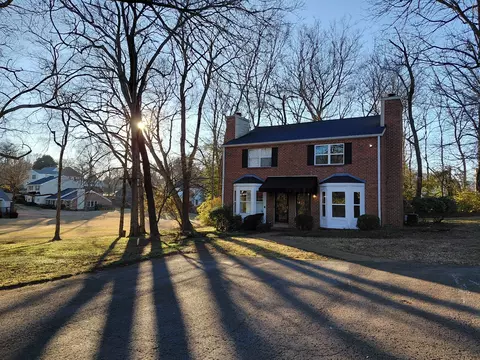 120 Brattlesboro Dr, Nashville, TN 37204