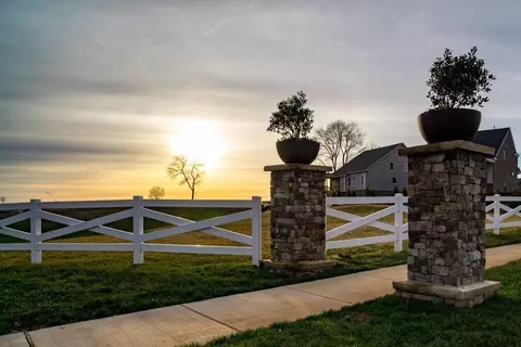 4049 John Marsh Rd, Spring Hill, TN 37174
