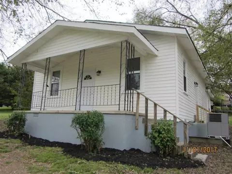 168 Bates St NE, Charleston, TN 37310 photo 1