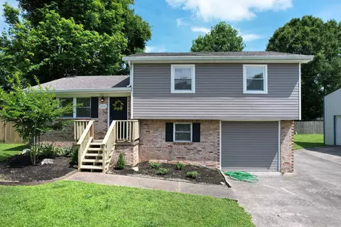 5030 Gold Pointe Dr, Cleveland, TN 37312
